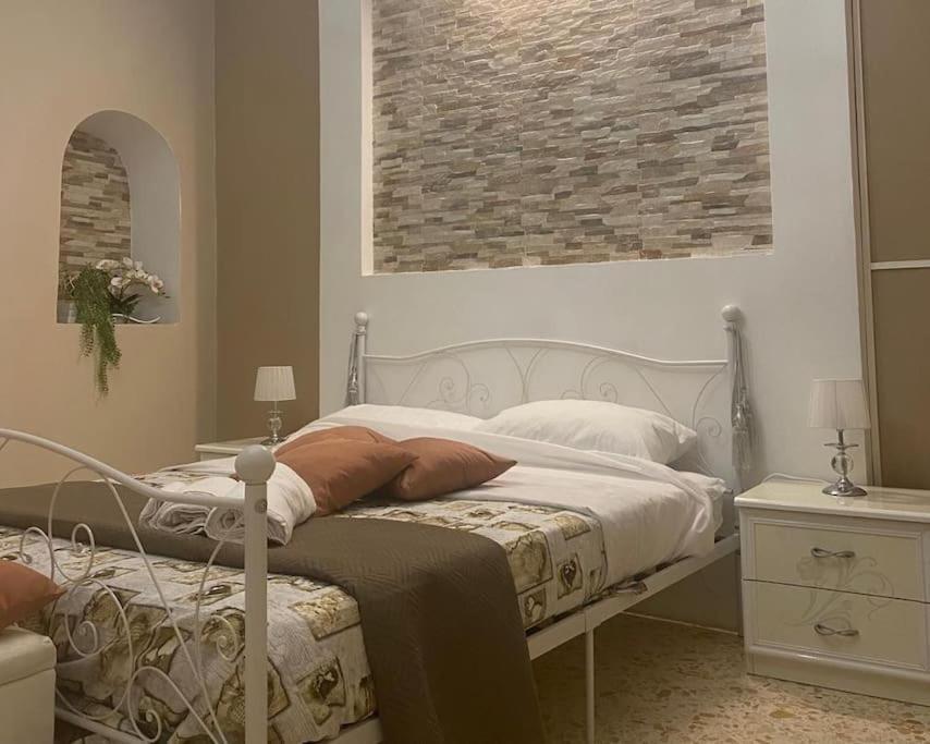 B&B Palazzo Veliero Al Castello Torre Maggiore Екстериор снимка