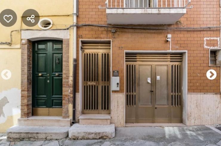B&B Palazzo Veliero Al Castello Torre Maggiore Екстериор снимка