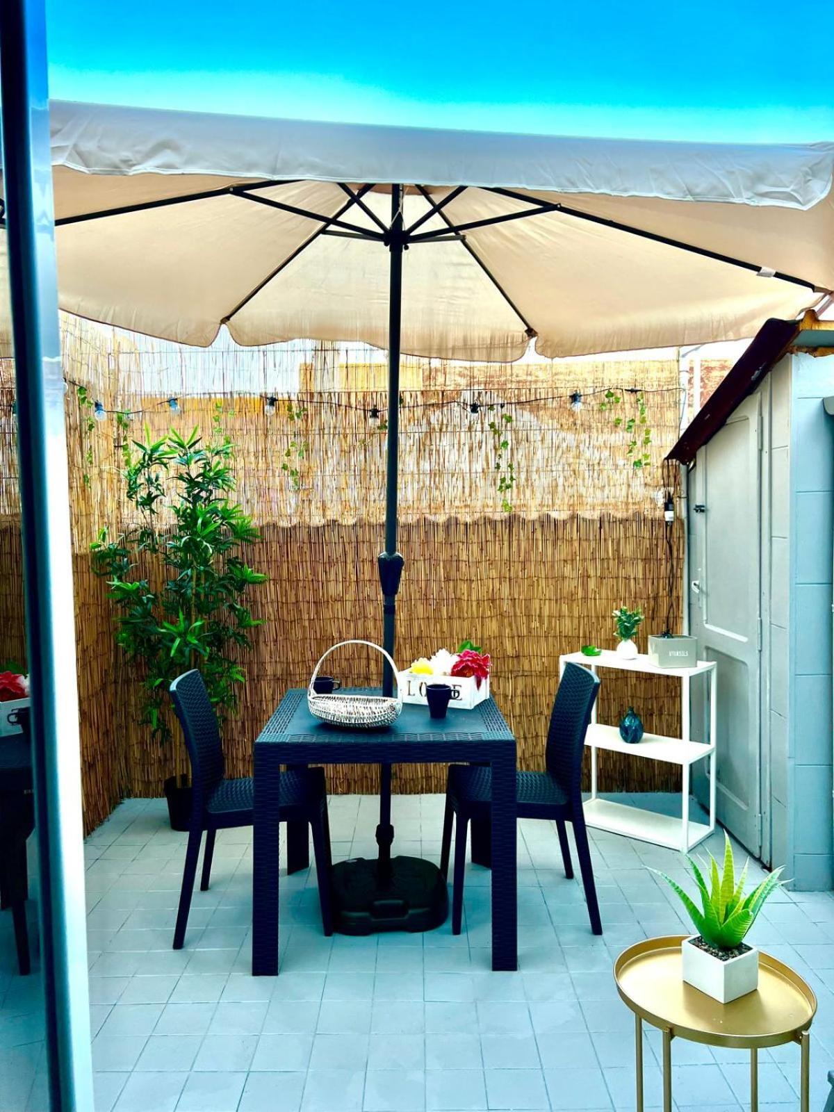 B&B Palazzo Veliero Al Castello Torre Maggiore Екстериор снимка